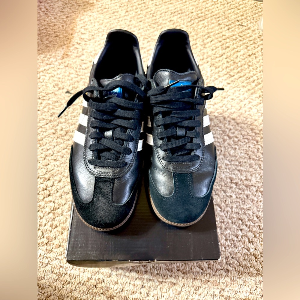 *SOLD* DO NOT BUY! Adidas Samba ADV - Black/White - Size 9.5